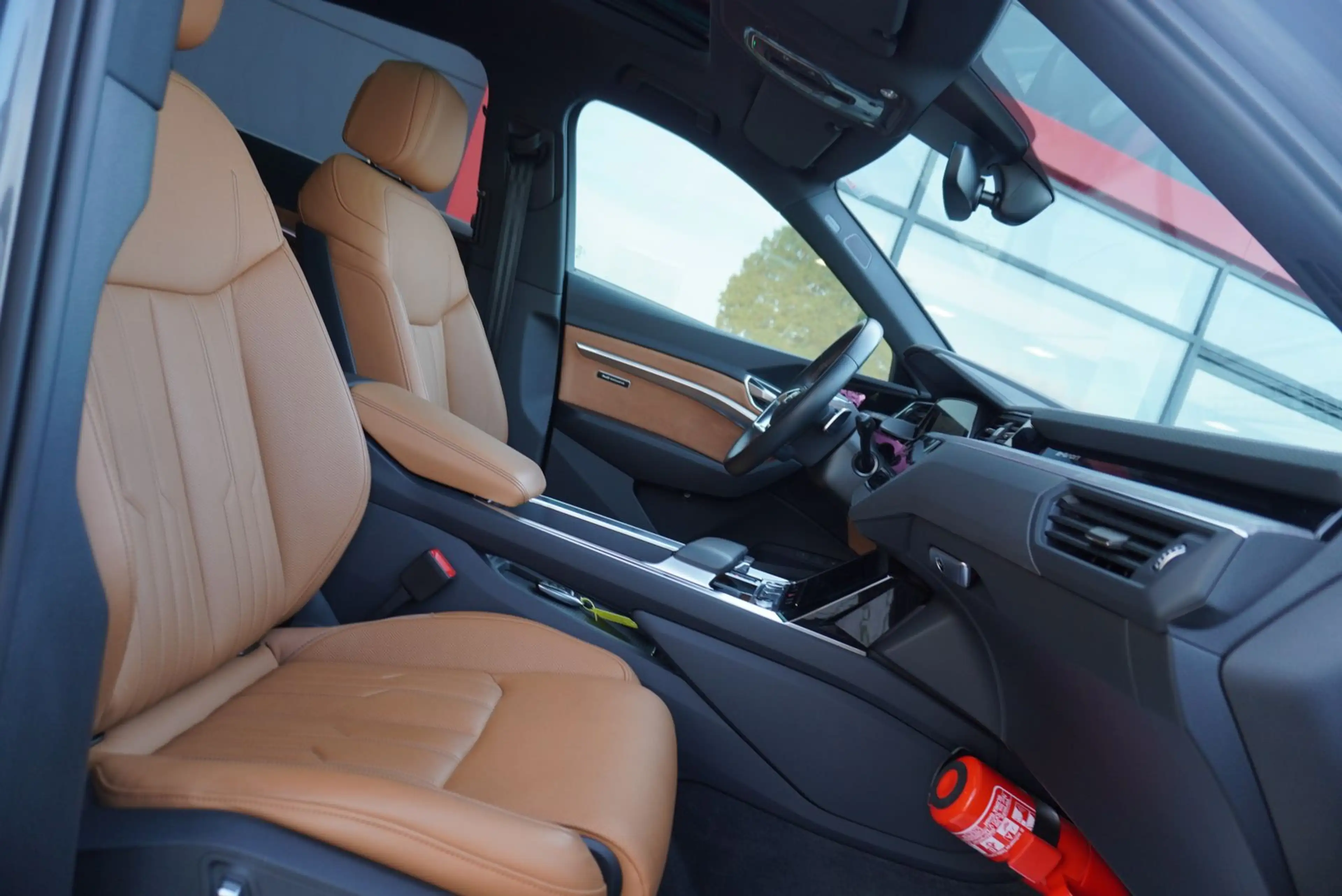 Audi Q8 e-tron 55 Quattro S-Line"22Zoll/Pano/UPE135/ — photo 9