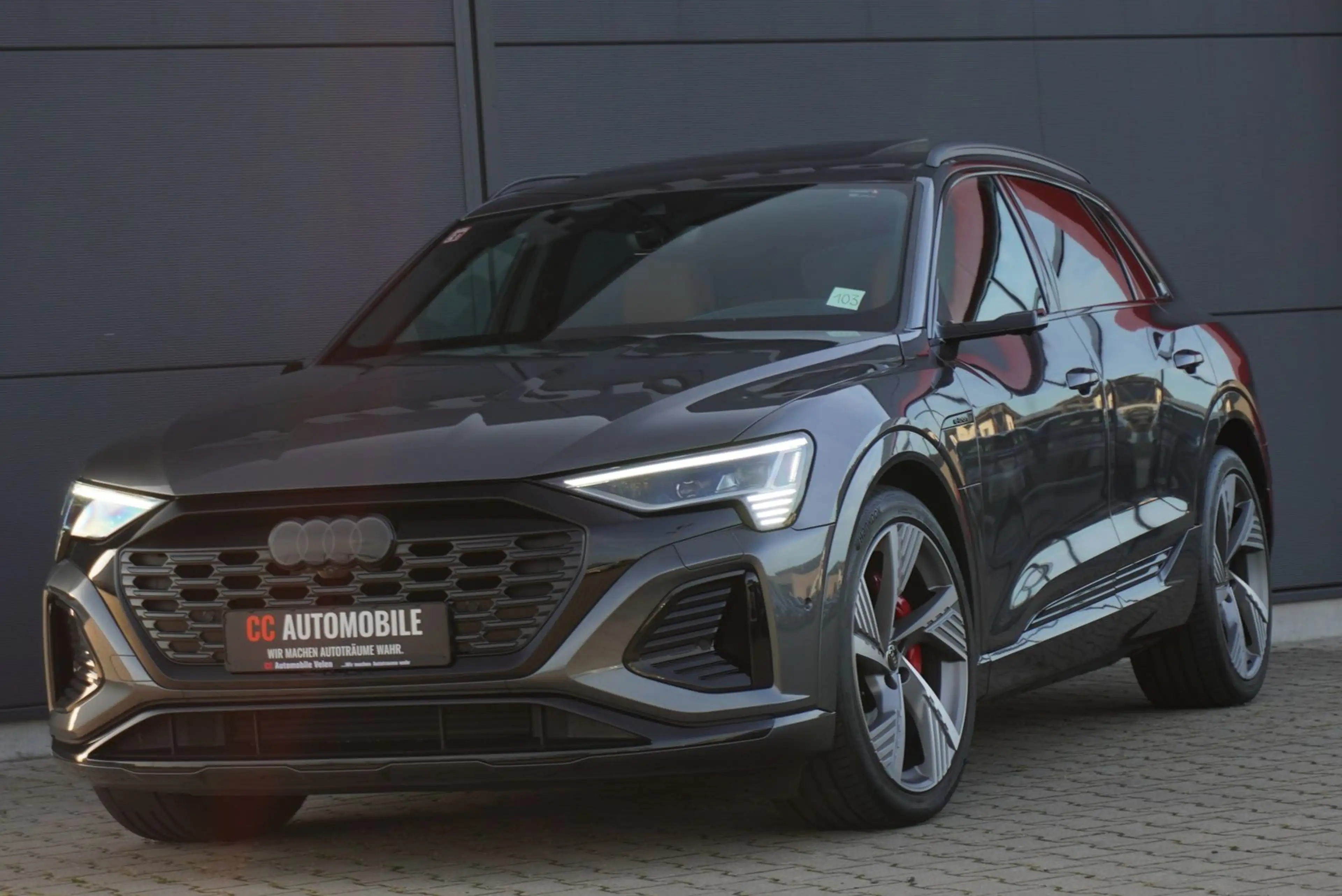 Audi Q8 e-tron 55 Quattro S-Line"22Zoll/Pano/UPE135/ — photo 3