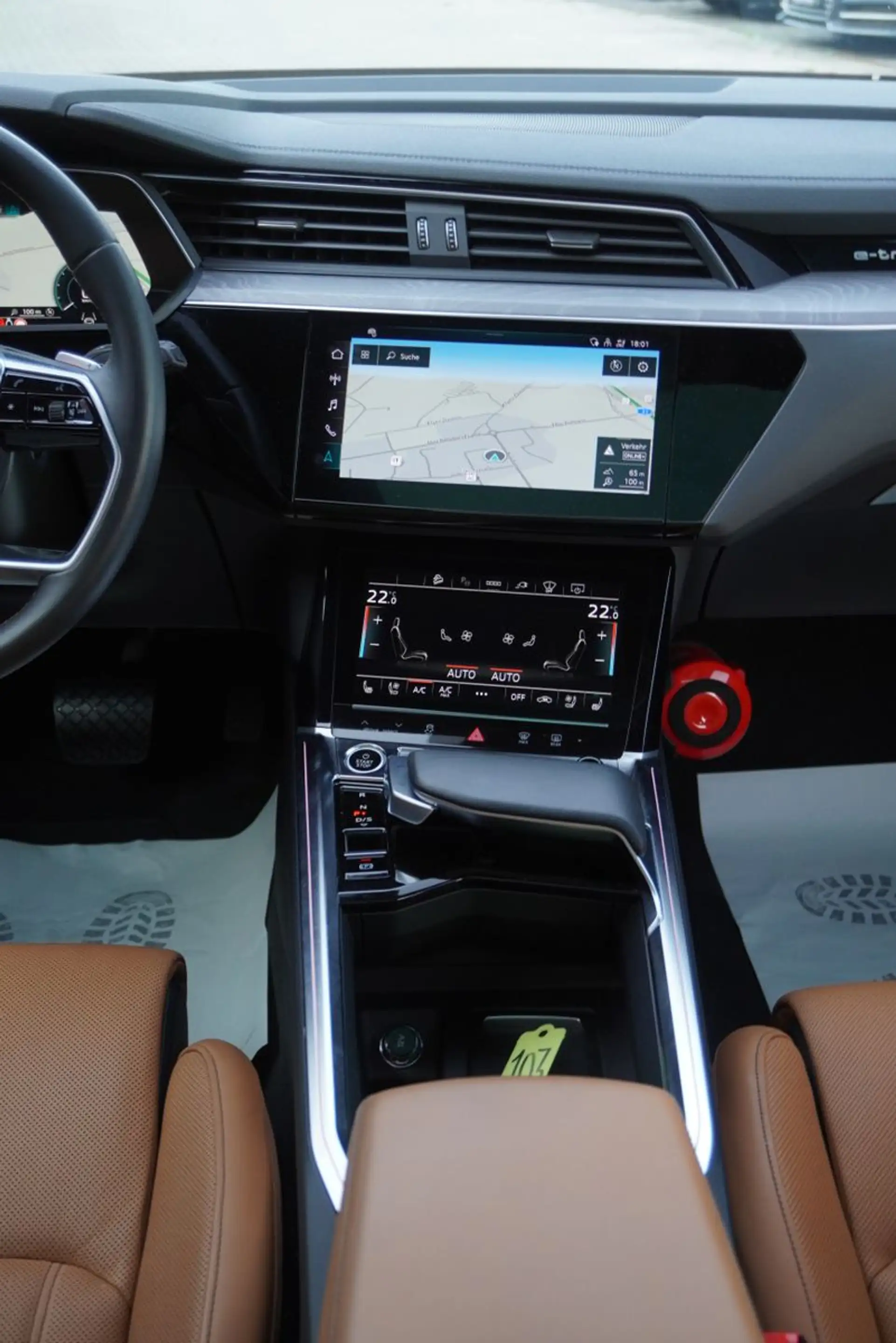 Audi Q8 e-tron 55 Quattro S-Line"22Zoll/Pano/UPE135/ — photo 14