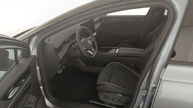 Volkswagen Id.7 view 9