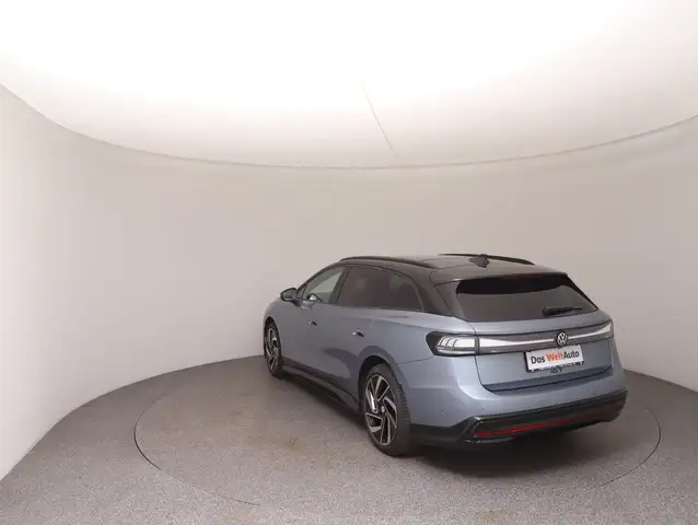 Volkswagen Id.7 view 6
