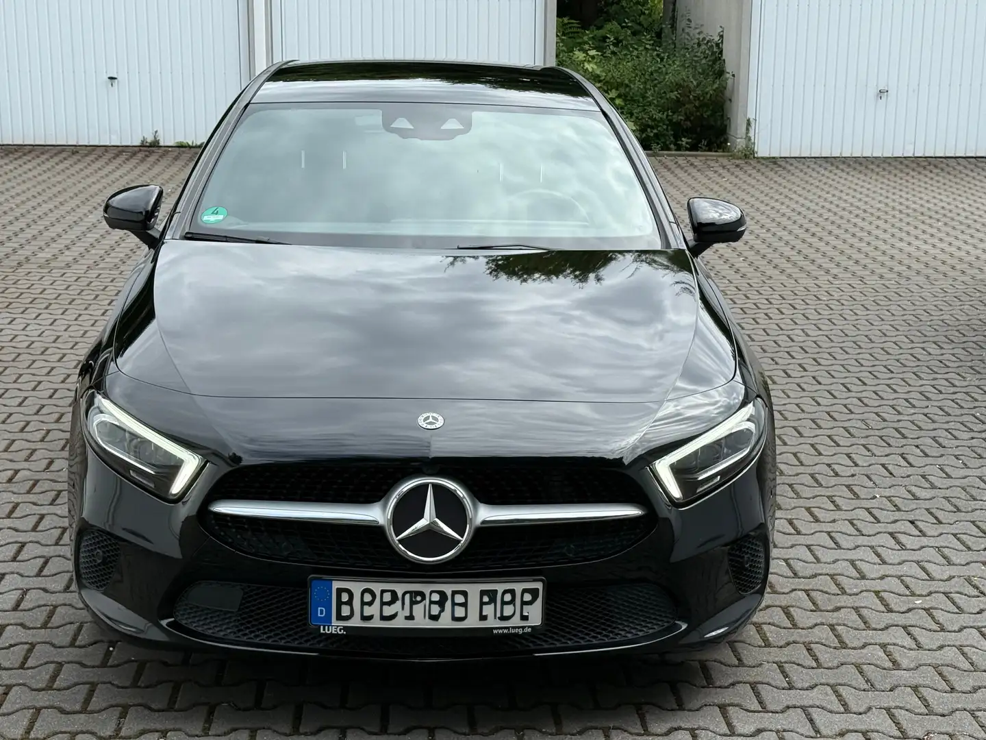 Mercedes-Benz A 160 mit HUD/AHK/PDC/360° Kamera Чёрный - 1