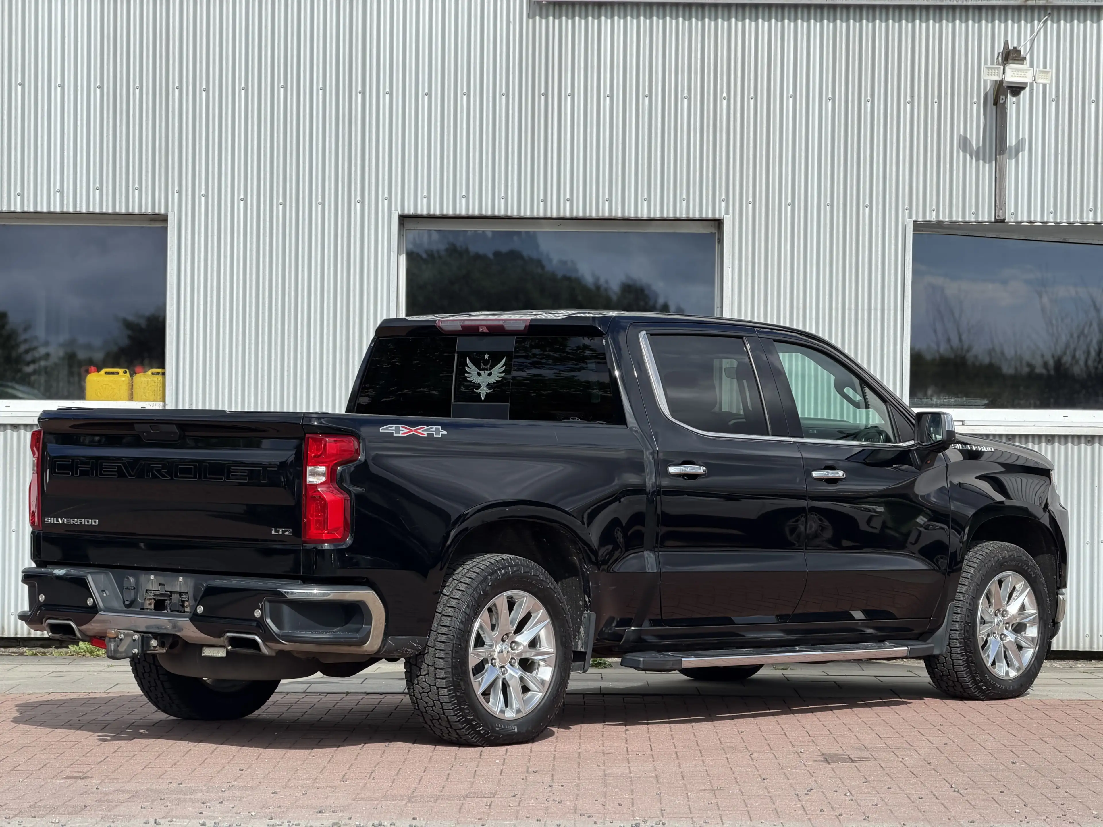 Chevrolet Silverado LTZ Schiebedach Bose HUD 360° LPG Gas — photo 6