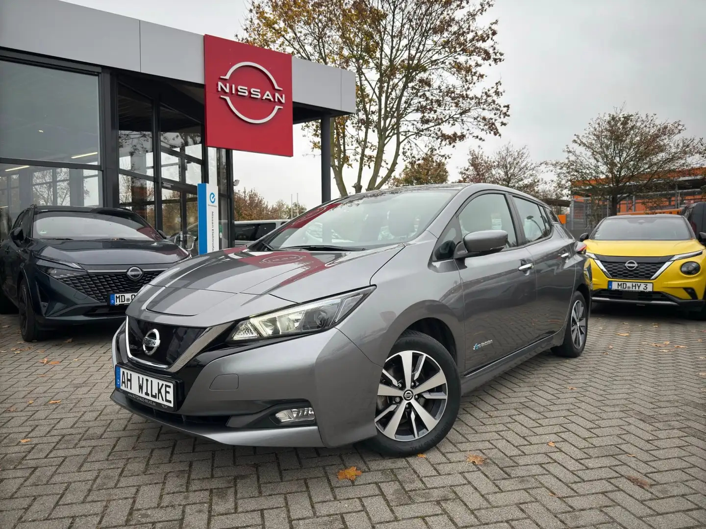 Nissan Leaf Acenta 40kWh Acenta/WINTERPAKET/KAMERA Grau - 1