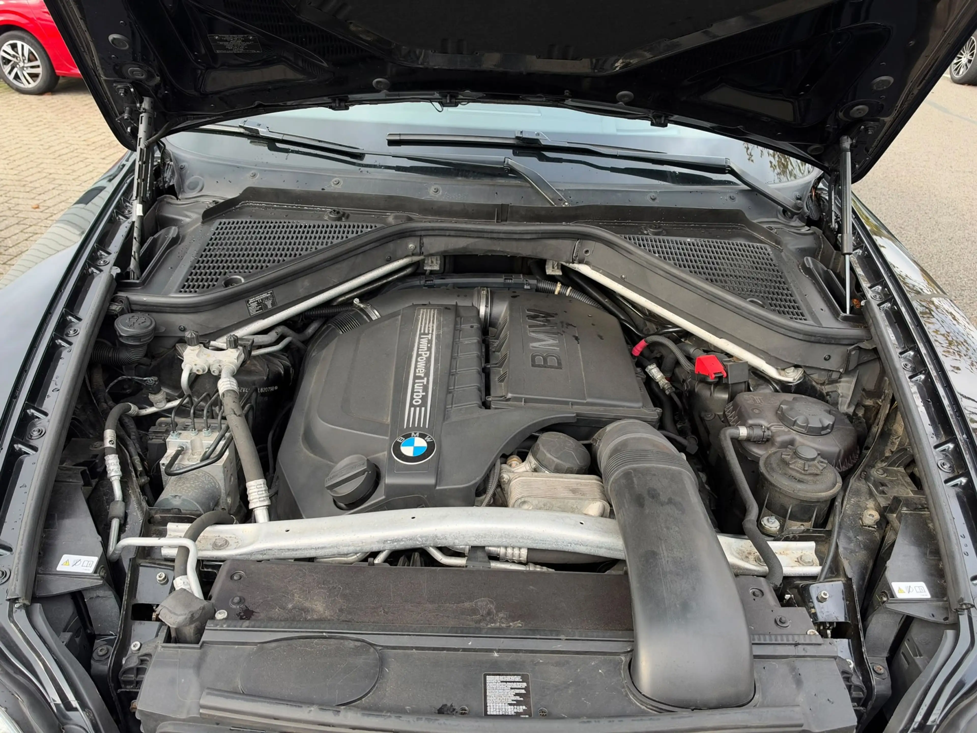 BMW X5 XDrive35i High Executive, Navi, Camera, Comfort st — photo 26