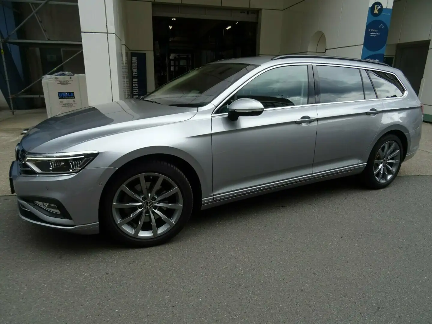 Volkswagen Passat Variant 2,0 TDI Autom,360°,AHK,ACC,IQ-Laser Argent - 2
