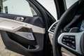 BMW X5 xDrive45e M-Sport 4-Wielsturing Individual B&W Grijs - thumbnail 14