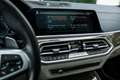 BMW X5 xDrive45e M-Sport 4-Wielsturing Individual B&W Grijs - thumbnail 32