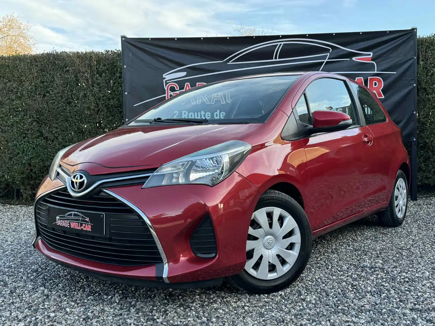 Toyota Yaris 1.0i Euro6b 73.000Km 1ere Main Prête à immat Rood - 1