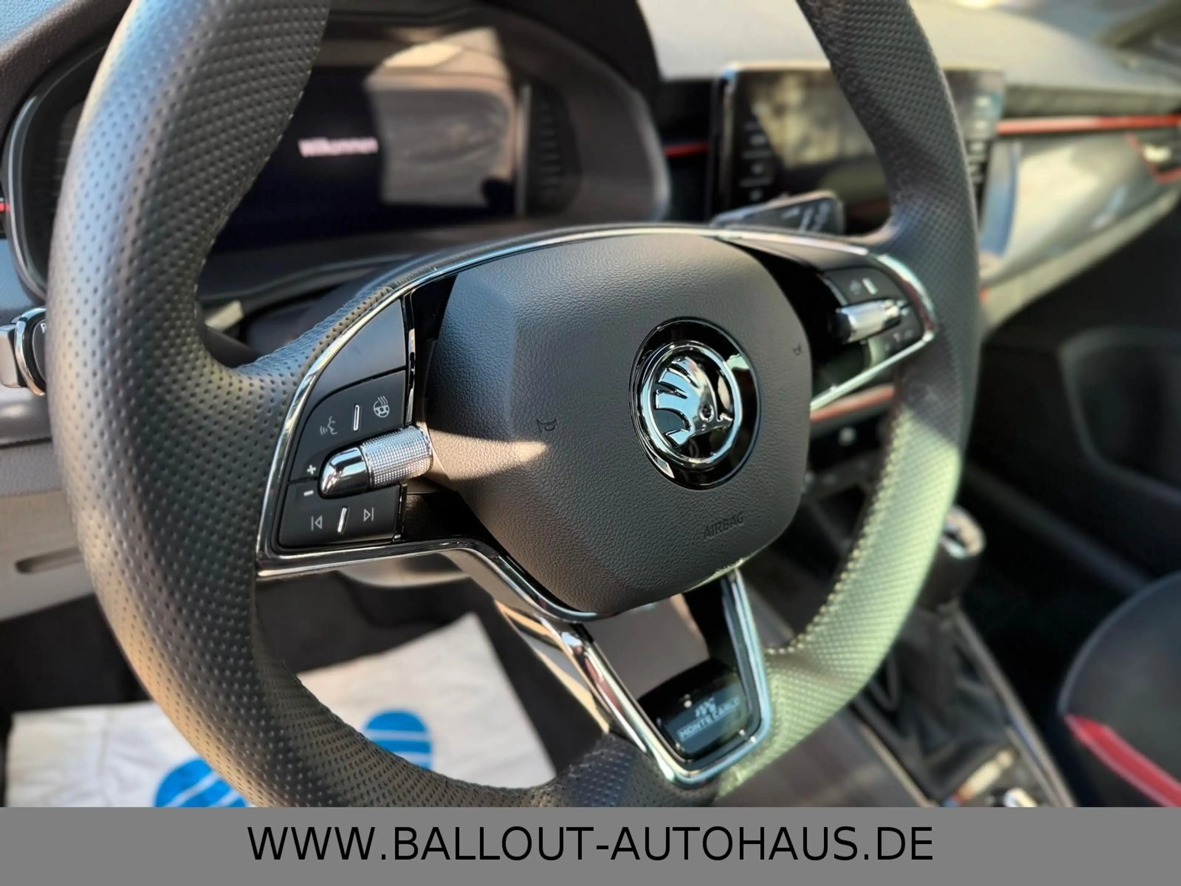 Skoda Scala Monte Carlo*2.HAND*PANO*NAVI*MATRIX*TEMPO* — photo 13