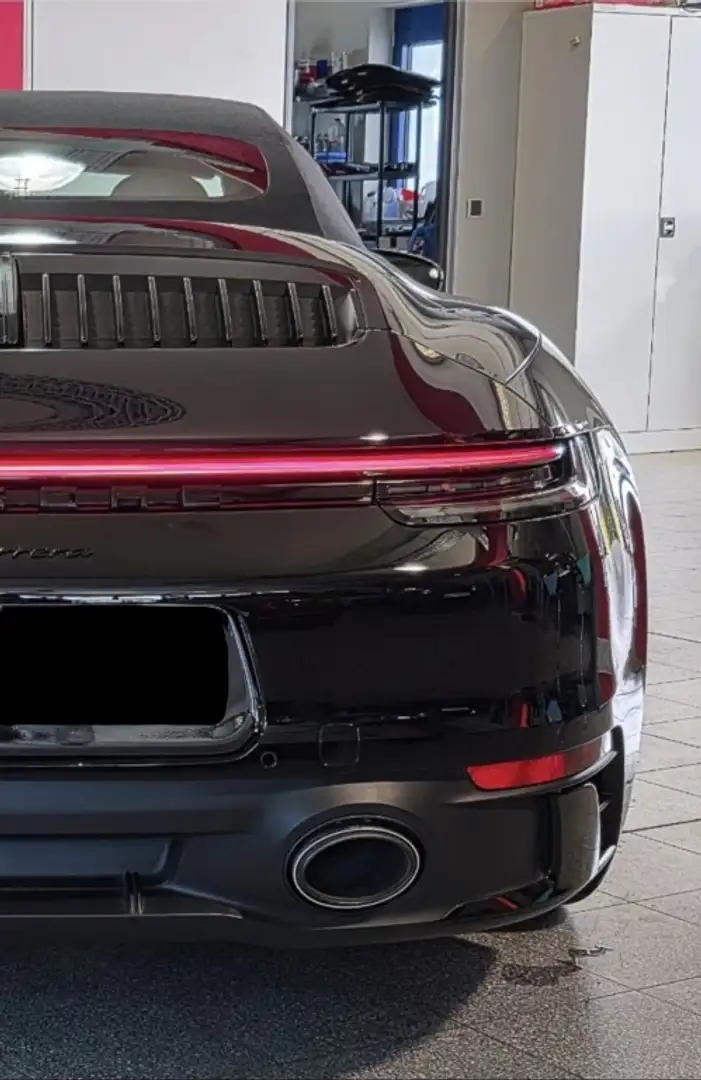 Porsche 992 Carrera Cabriolet Negro - 2