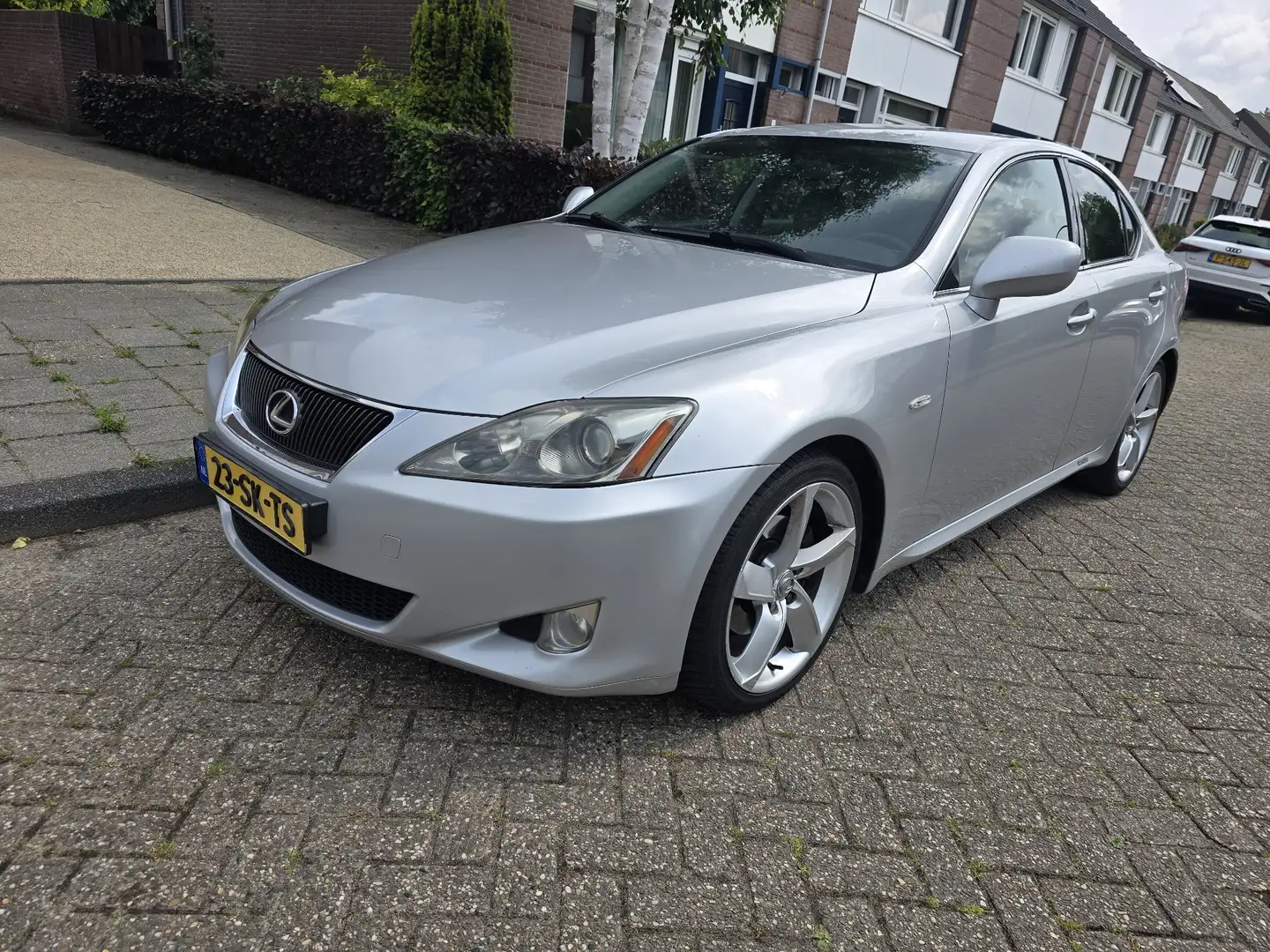 Lexus IS 250 250 Business Luxury Grijs - 1