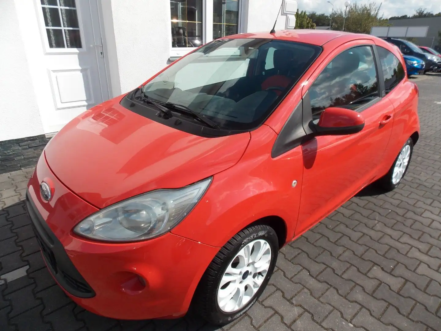 Ford Ka/Ka+ Titanium X aus 1. Hand, TÜV/AU neu Rouge - 2
