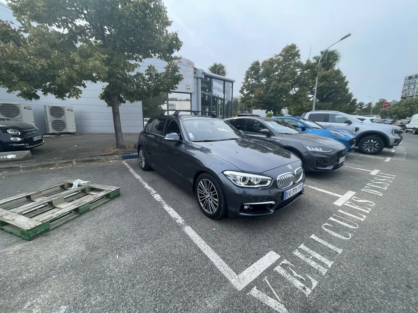 BMW 116 116i 109 ch Urban Chic Gris - 2