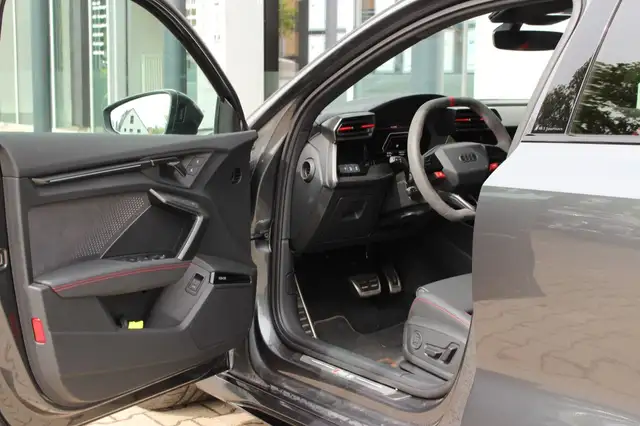 Audi RS3 view 9