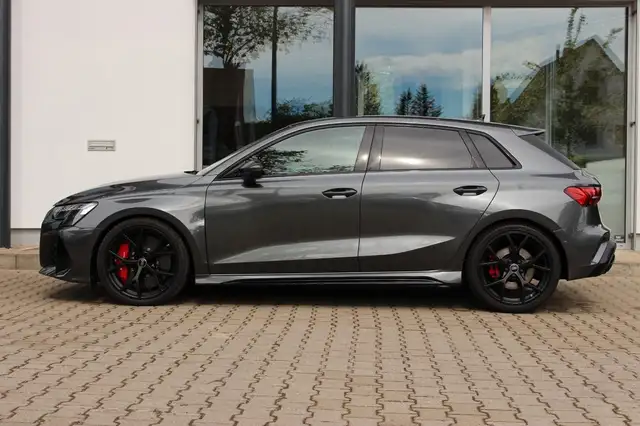 Audi RS3 view 8