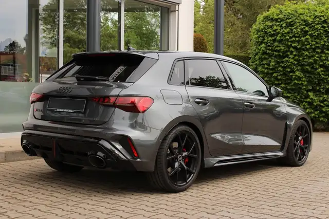 Audi RS3 view 5
