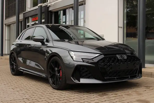 Audi RS3 view 3