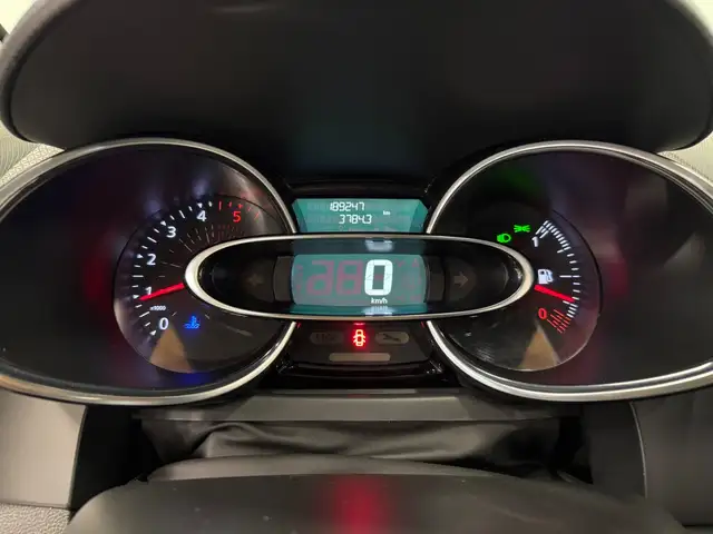 Renault Clio view 9