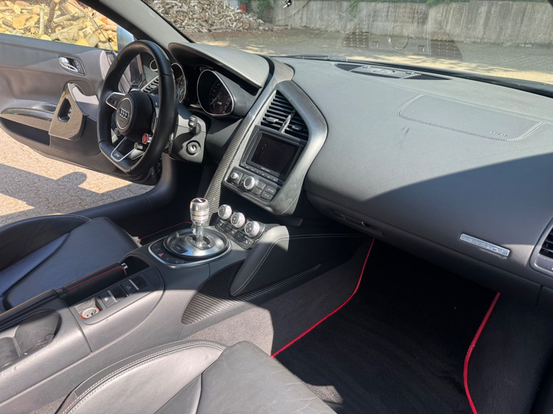 Audi R8 Spyder 5.2 FSI quattro — photo 15