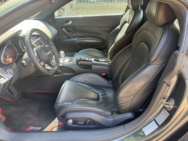 Audi R8 Spyder 5.2 FSI quattro — photo 9