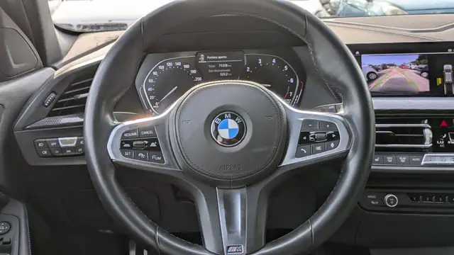 BMW 1 Series view 7