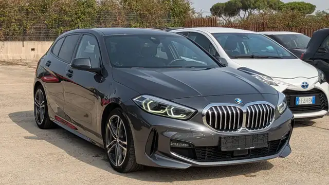 BMW 1 Series view 2