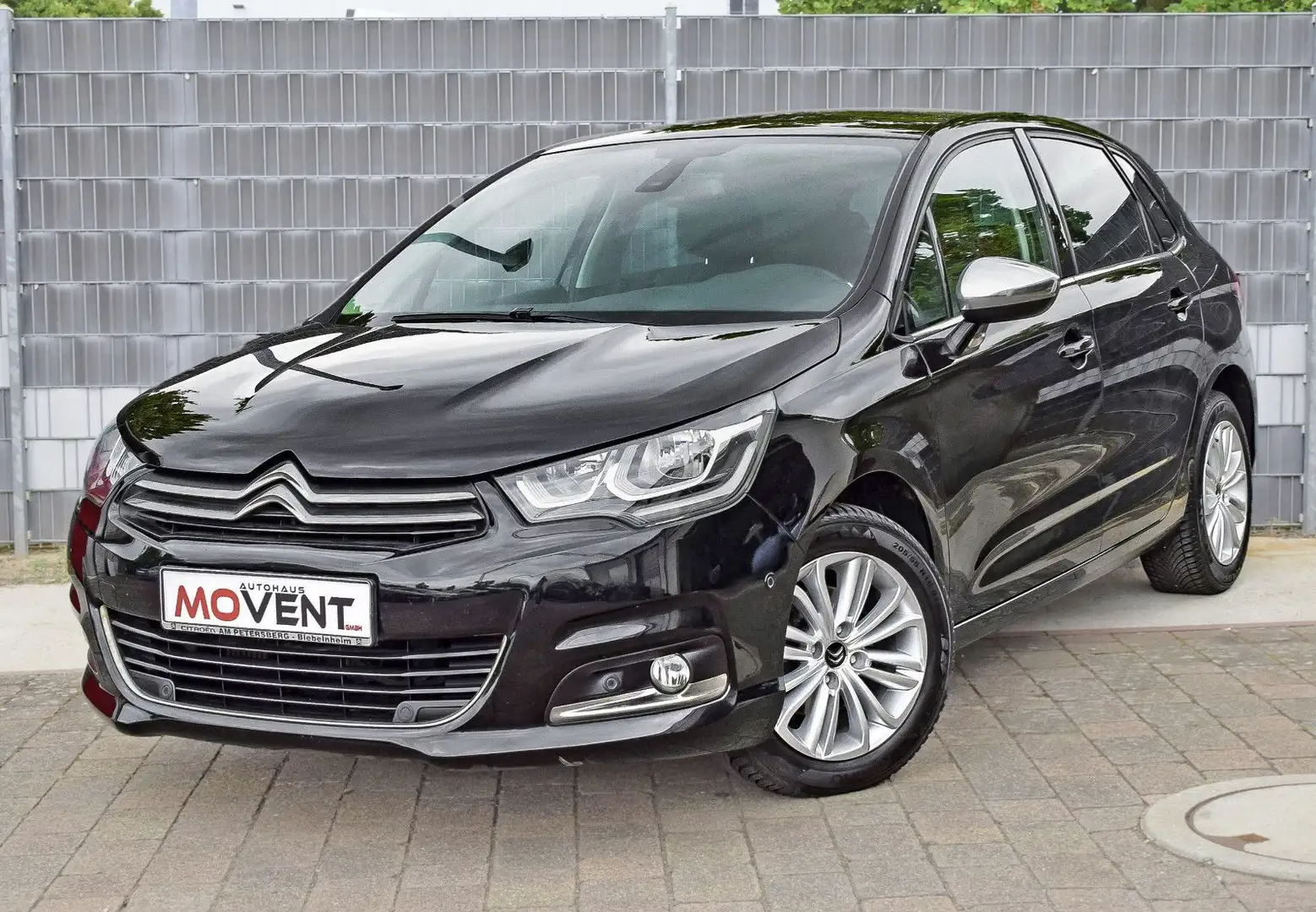 Citroen C4 BlueHDi 120 Stop&Start Schwarz - 1