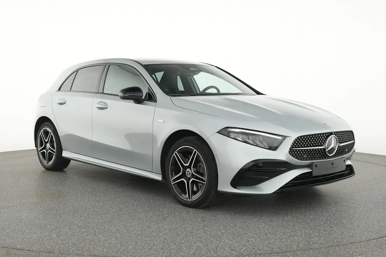 Mercedes-Benz A 250 e AMG Line Argent - 2