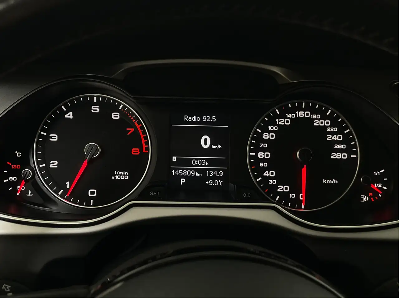 Audi A4 allroad снимка Audi A4 allroad