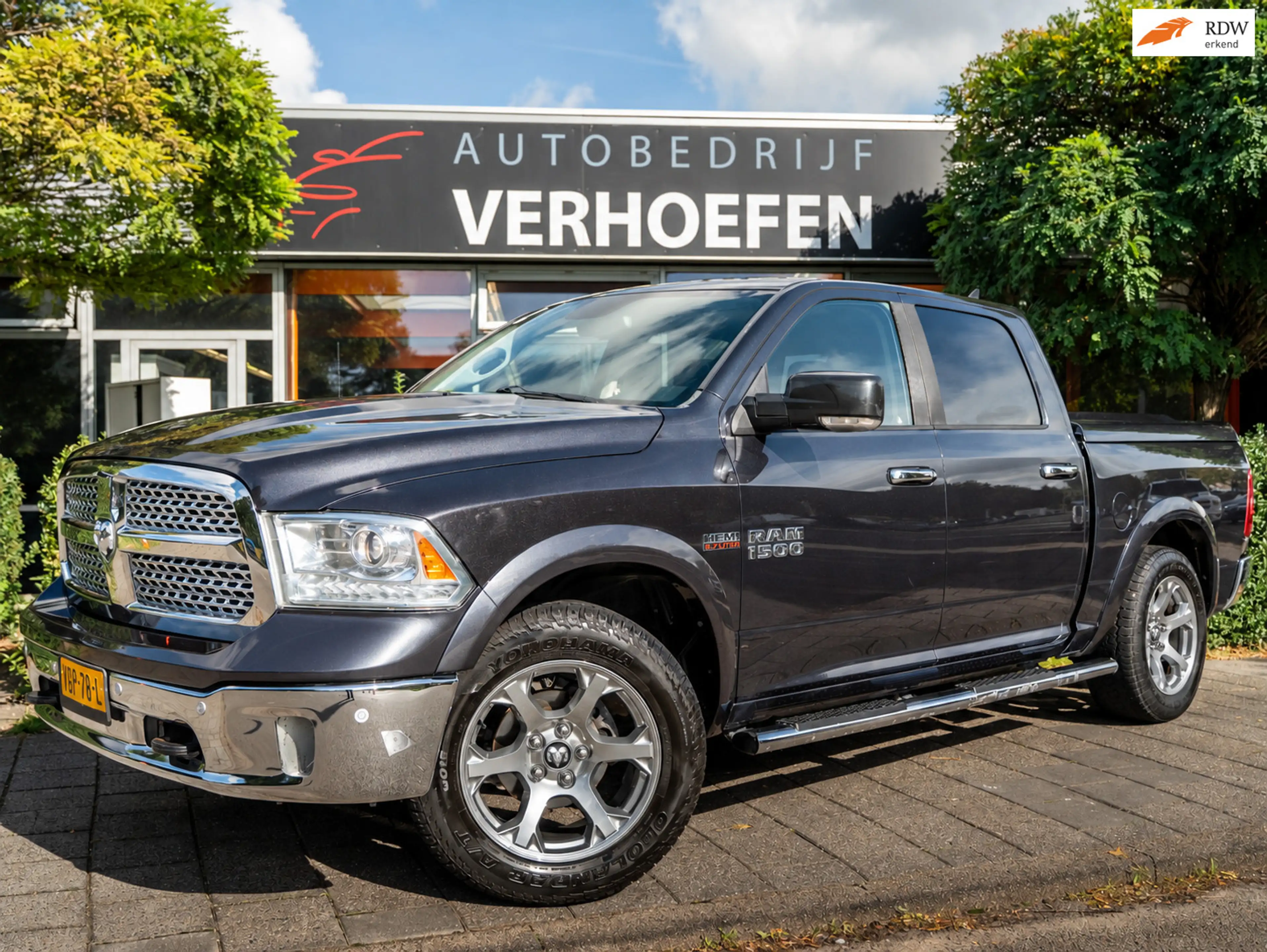 Dodge RAM 1500 5.7 V8 4x4 CREW Cab 6'4 Sport | 300 L TANK |