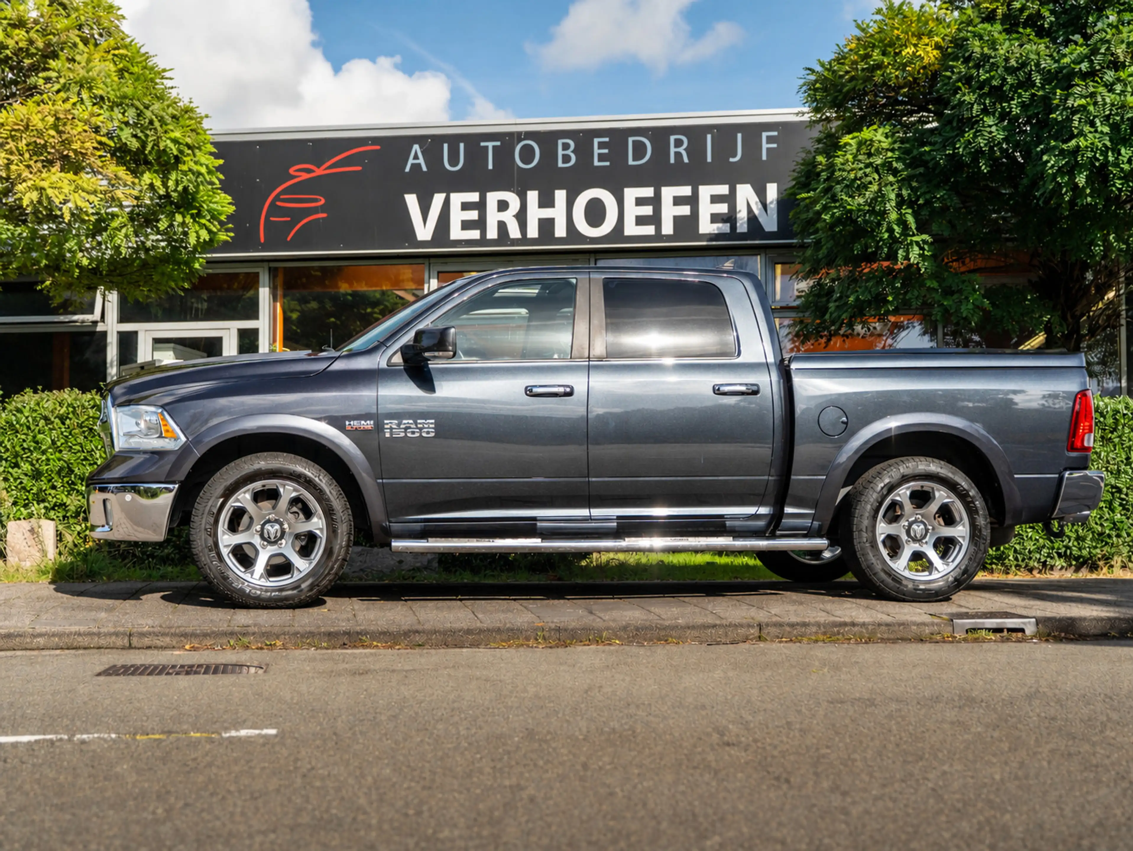 Dodge RAM 1500 5.7 V8 4x4 CREW Cab 6'4 Sport | 300 L TANK | — photo 13