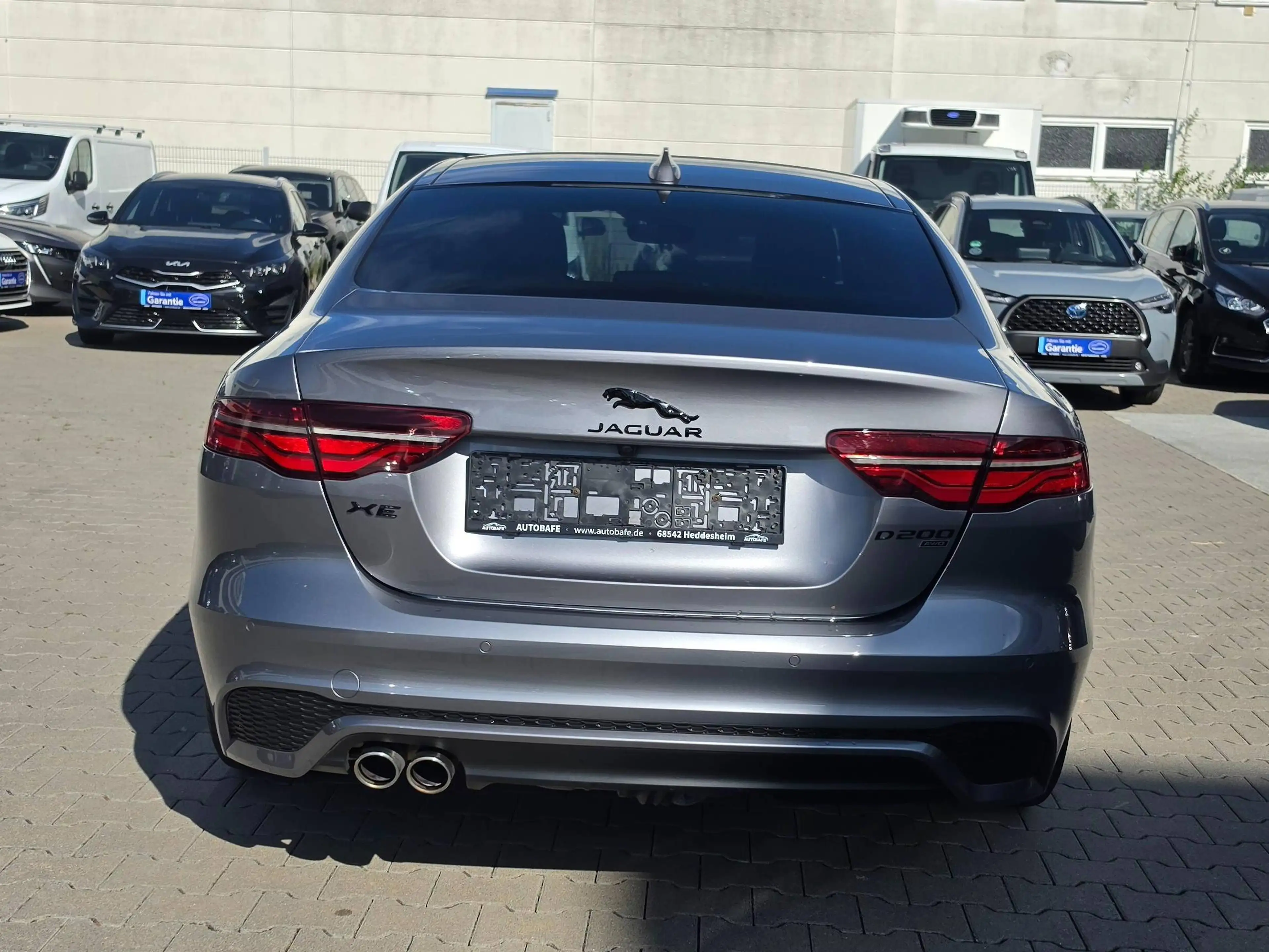 Jaguar XE R-Dynamic Black AWD 360Kamera*NAVI*LED*ACC*SZH — photo 5