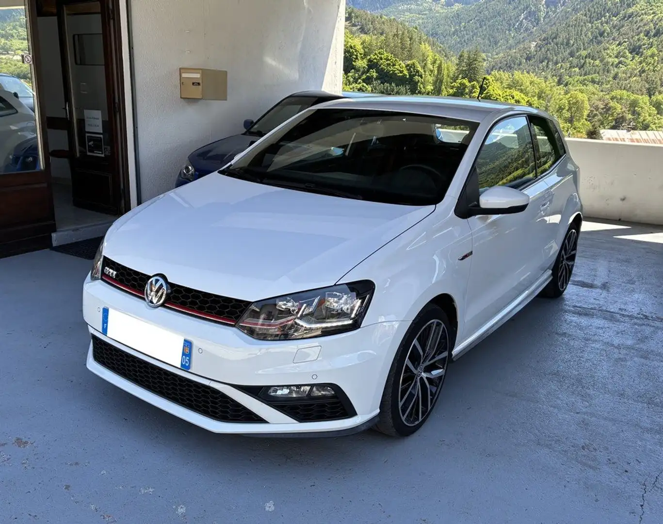 Volkswagen Polo V 1.8 TSI 192Ch BLUEMOTION TECHNOLOGY GTI Blanc - 1