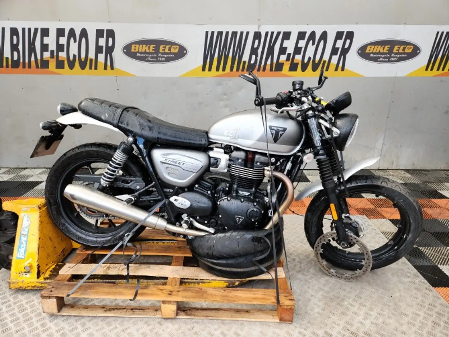 Triumph Street Twin Szary - 1