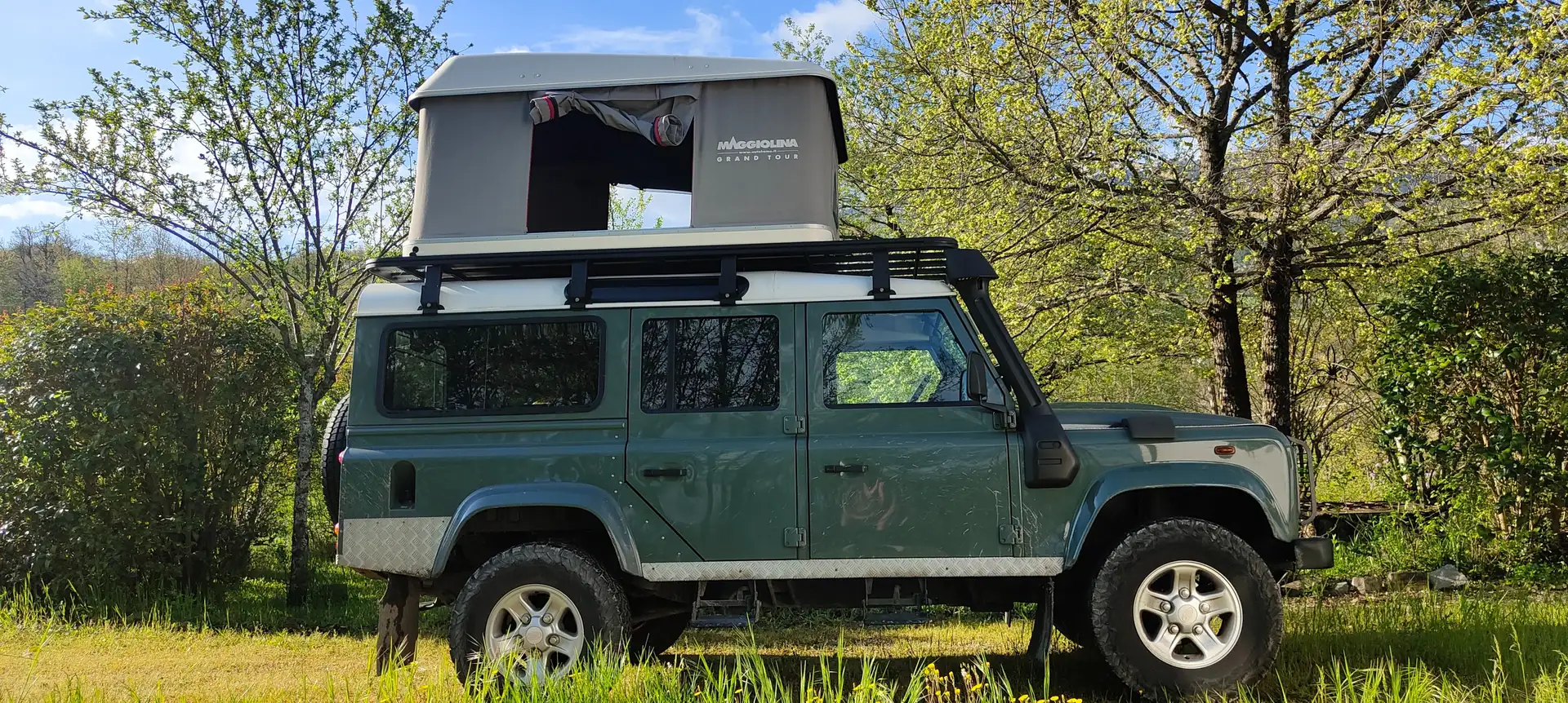 Land Rover Defender Defender 110 2.4 td SE SW Verde - 1