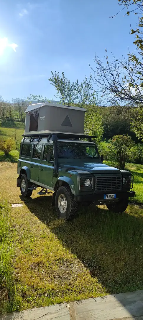 Land Rover Defender Defender 110 2.4 td SE SW Verde - 2