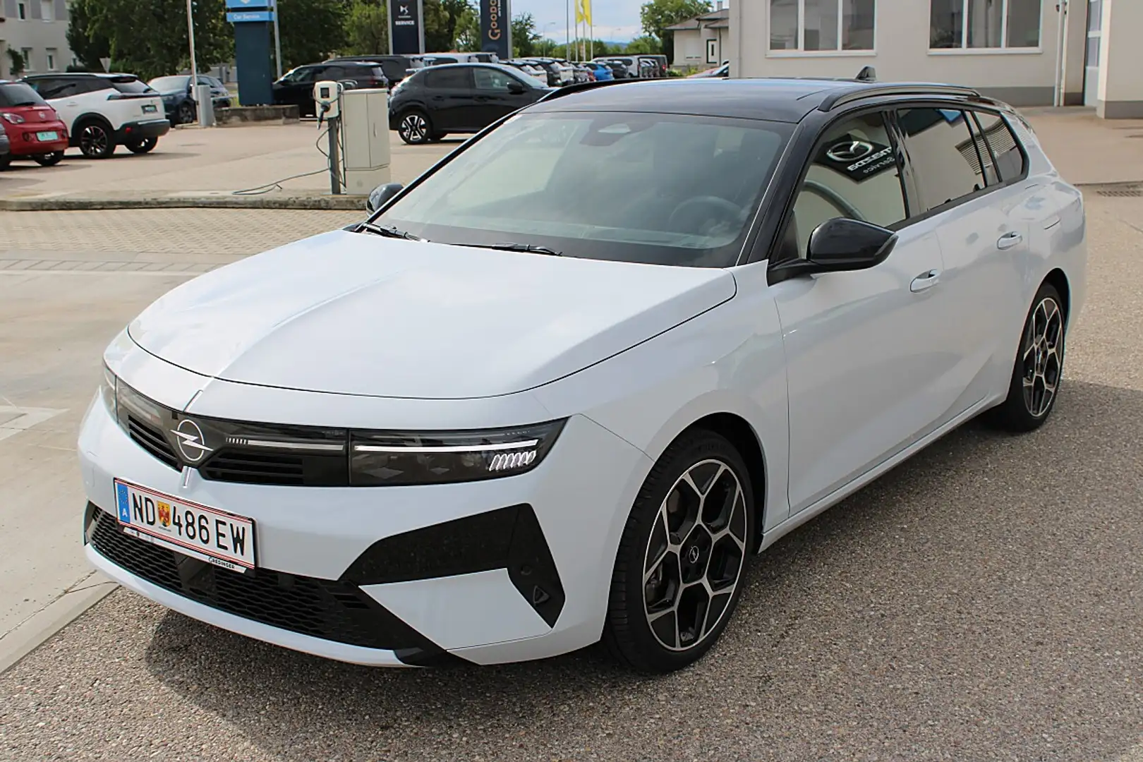 Opel Astra ST 1.6 Turbo PHEV Ultimate Aut. Weiß - 1