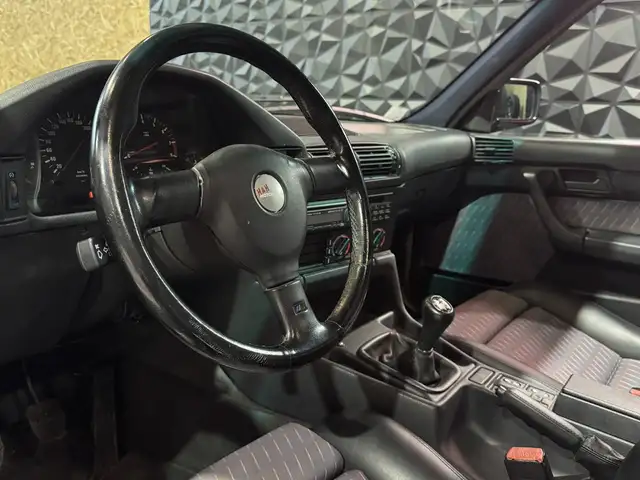 BMW M5 view 11