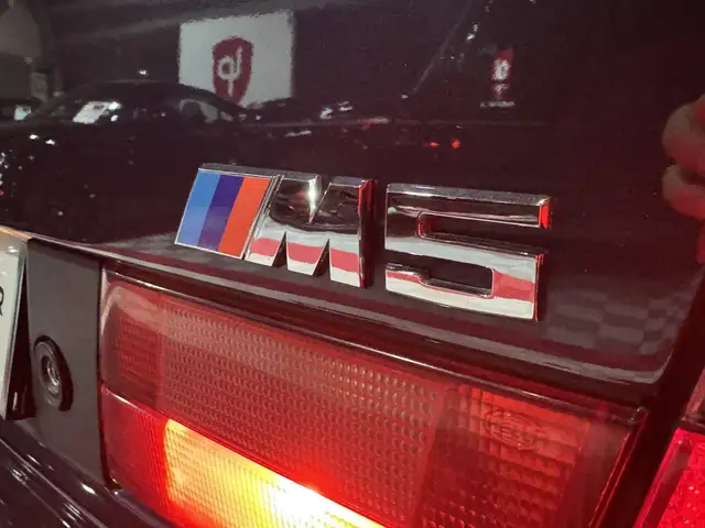 BMW M5 view 23