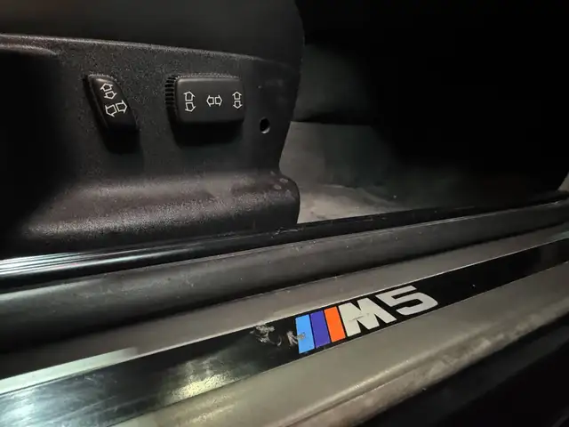 BMW M5 view 17
