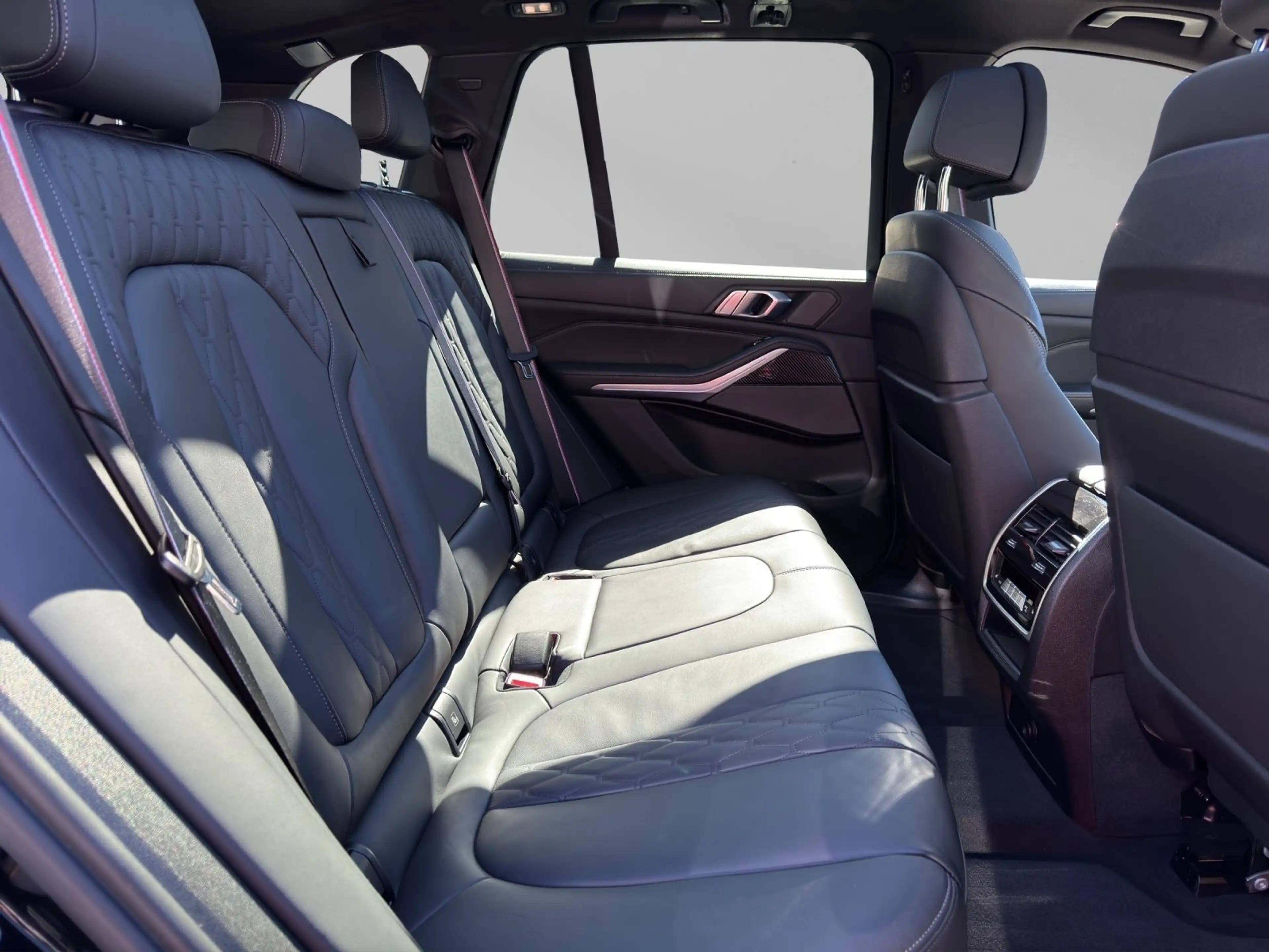 BMW X5 xDrive40d M Sport Luftfederung Carbon Vollleder — photo 14