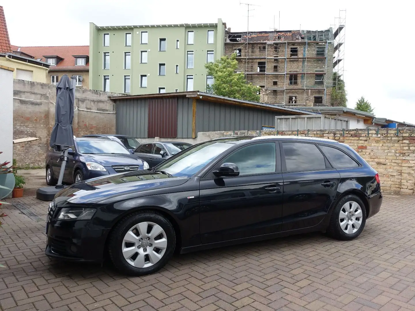Audi A4 Avant 3,0 TDI S line quattro, EU5, fahrbereit Schwarz - 2