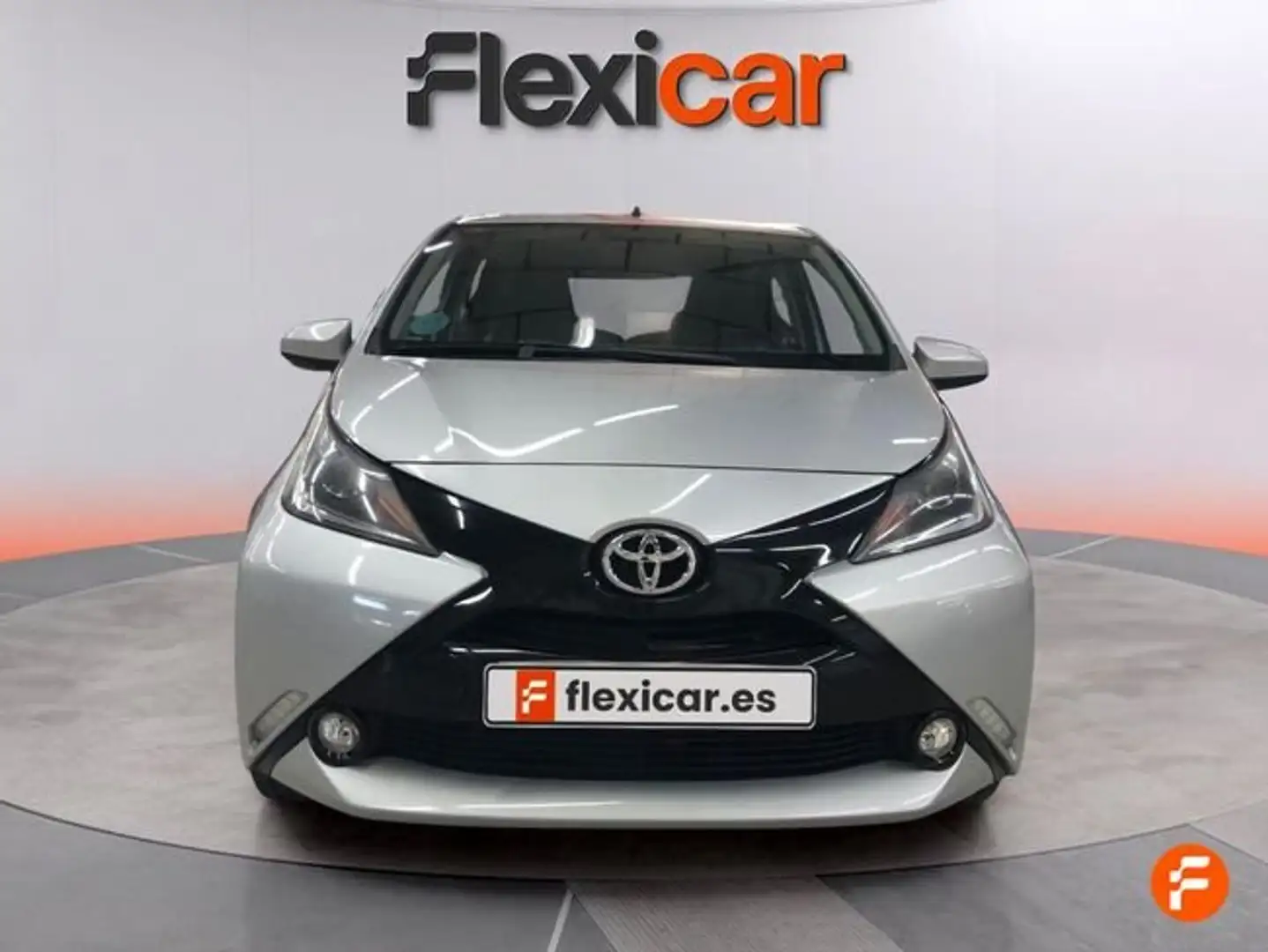Toyota Aygo 1.0+70+x-cite Gris - 2
