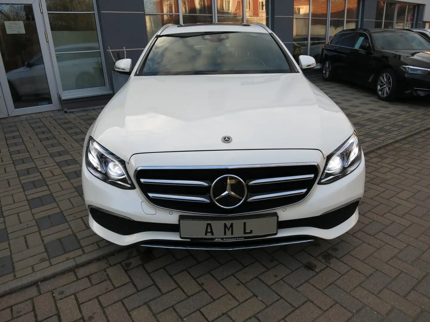 Mercedes-Benz E 300 d E -Klasse T-Modell (BM 213) WIDESCREEN LED KAMER Blanco - 2