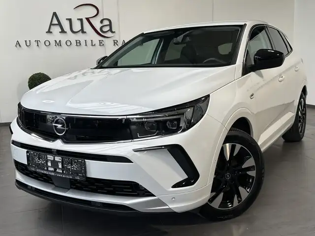Opel Grandland view 2