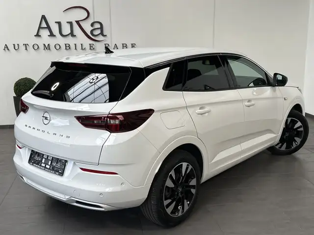 Opel Grandland view 5