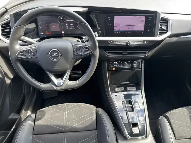 Opel Grandland view 11