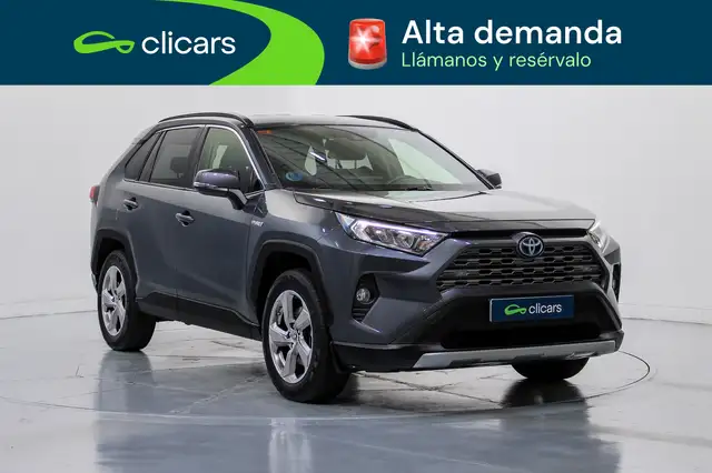 Toyota RAV4 view 3