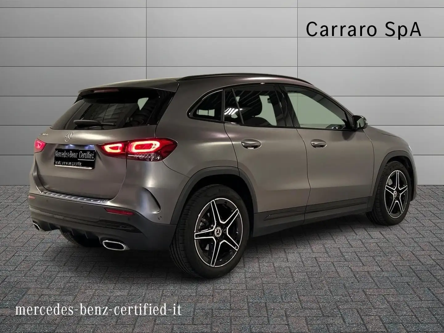 Mercedes-Benz GLA 200 - GLA 200 d Premium auto Grigio - 2